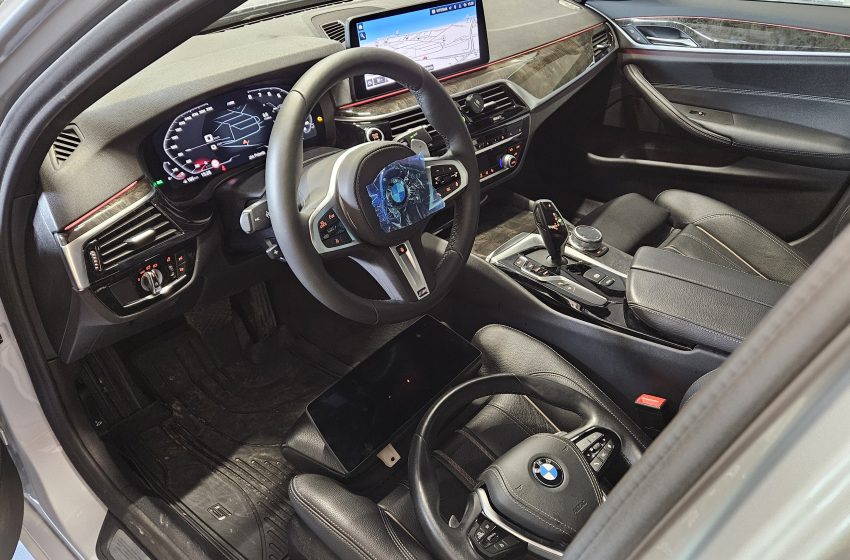 BMW G30 LCI – Смяна на регион към Европа и ретрофит на голям дисплей